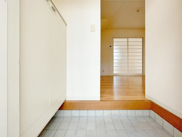 ヴィラ・セリゼーテラスハウスの玄関|毎日通る玄関はこちらです