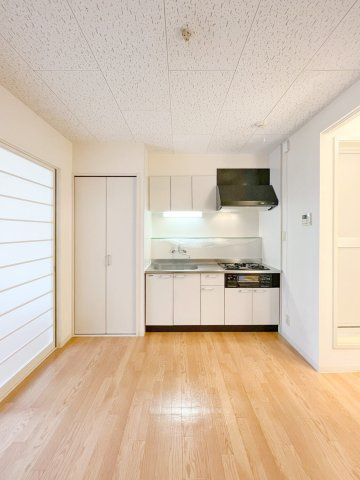 ヴィラ・セリゼーテラスハウスのキッチン|きれいなキッチンです