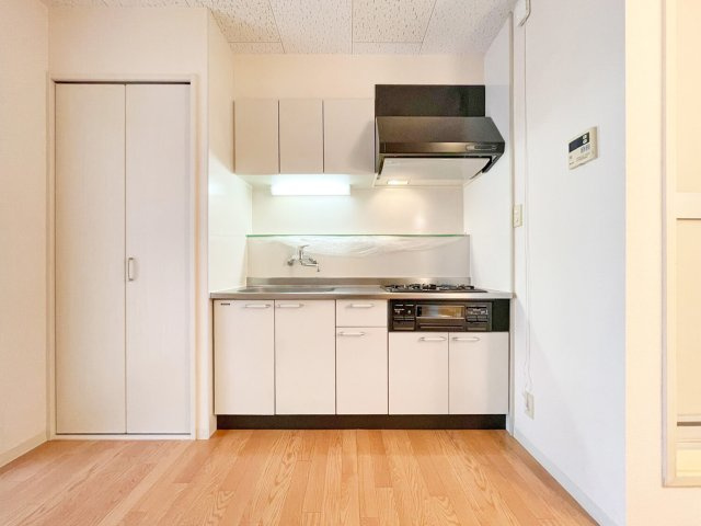 ヴィラ・セリゼーテラスハウスのキッチン|お料理しやすいキッチンです