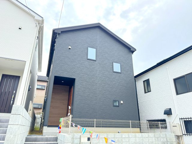 松戸市二ツ木新築戸建【幸谷小学校：9分】の外観|1号棟外観・完成済み内覧可能です！