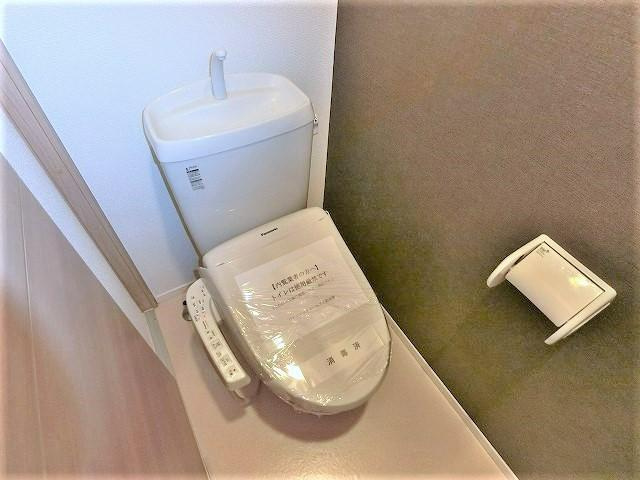 アン・ジュールのトイレ