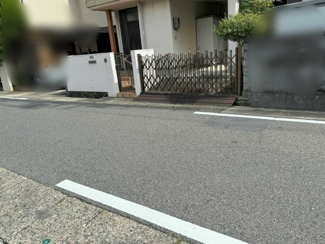 守山区茶臼前土地の前面道路含む現地写真