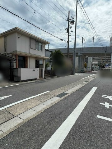 守山区茶臼前土地の前面道路含む現地写真