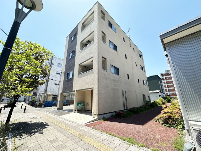 フォブールアミリーの周辺