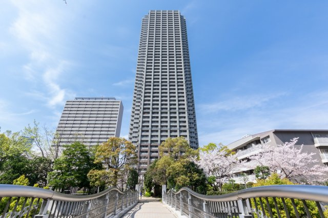晴海アイランドトリトンスクエアビュータワーの外観