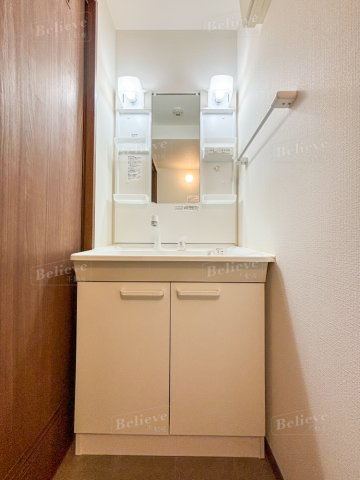 J-PLACE東町の洗面所|明るい洗面所です★