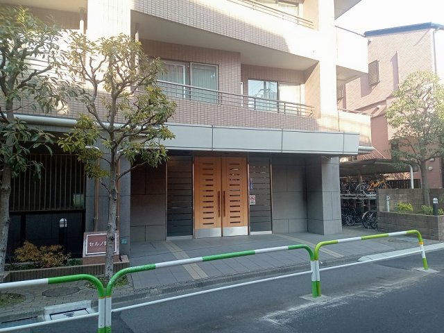 セルノ巣鴨のエントランス