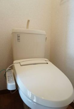 【トイレ】 | グリーングラス | うれしいウォシュレット付き