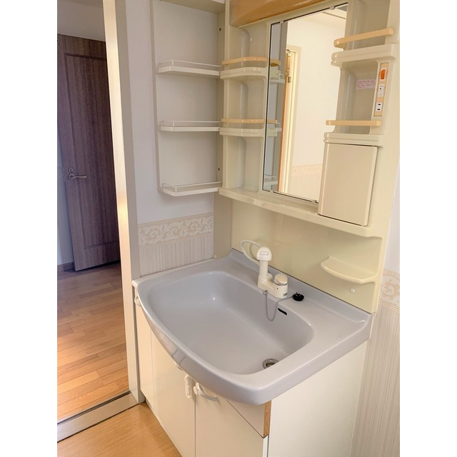 エレンシアールの洗面所|洗髪洗面化粧台