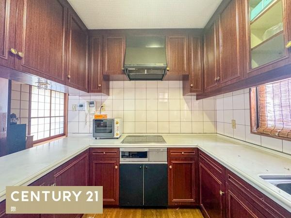 和歌山市神前の中古一戸建のキッチン