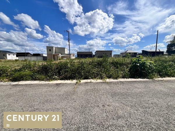 岩出市桜台の売地の前面道路含む現地写真