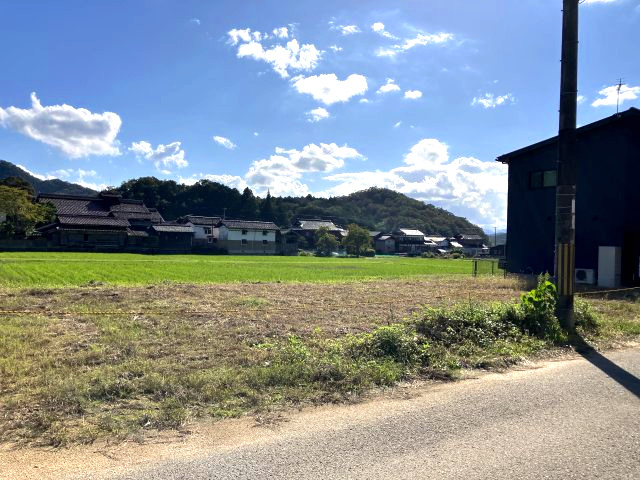 森尾　売土地　111.92坪の外観|間口が広く、活用の幅が広い土地です。