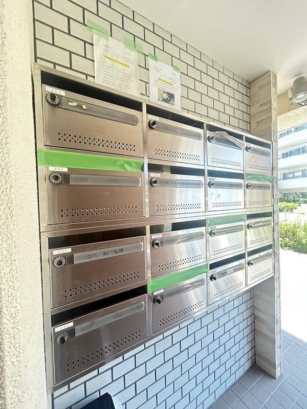 神戸市灘区篠原中町３丁目の賃貸マンションのロビー