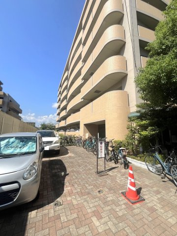 ◆２０２４年９月リフォーム完了済みの美室◆生活利便地◆２沿線利用可能◆ディオ・フェルティ丹波橋右芳館の外観|外観