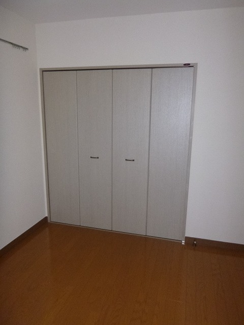 パレススクエア港南台の寝室