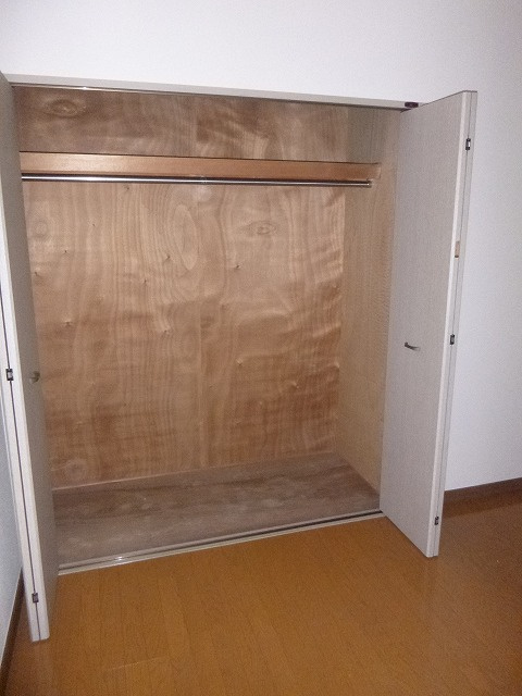パレススクエア港南台の収納