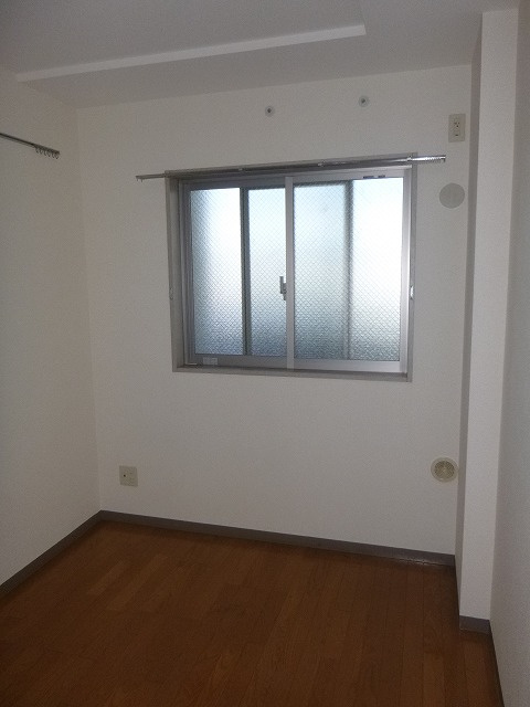 パレススクエア港南台の子供部屋