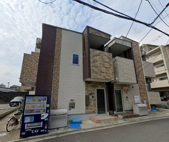アルカンシェル岸部中の外観