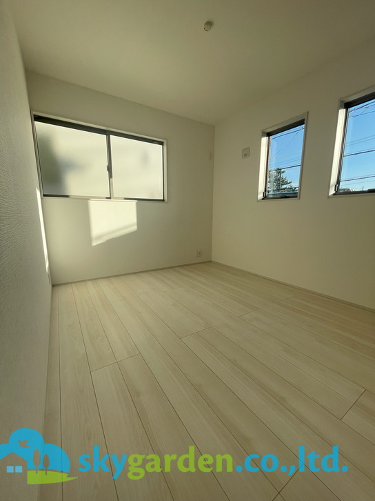 藤沢市辻堂太平台　新築戸建　全3棟3号棟の洋室