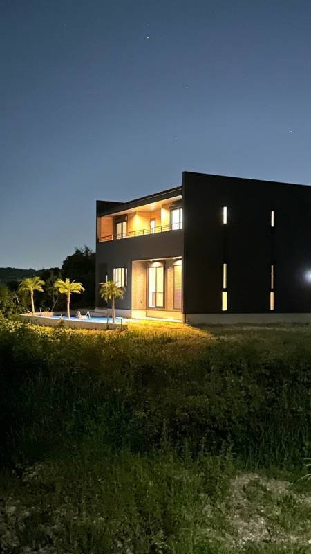 新築戸建八女郡広川町新代B棟の外観