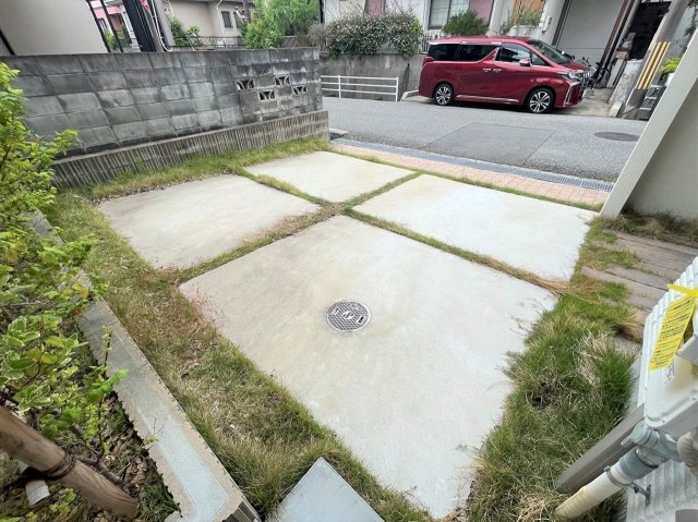 仁川台の駐車場