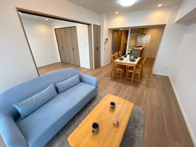 シンフォニアガーデン福井の居間・リビング