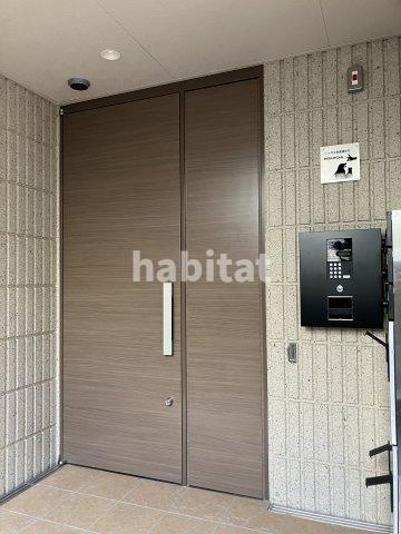 【エントランス】 | Un Reve Nakano | オートロック付きでセキュリティ面も安心のエントランス