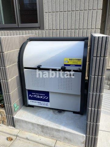 【設備】 | Un Reve Nakano | 日々の生活に欠かせない敷地内ゴミストッカー完備