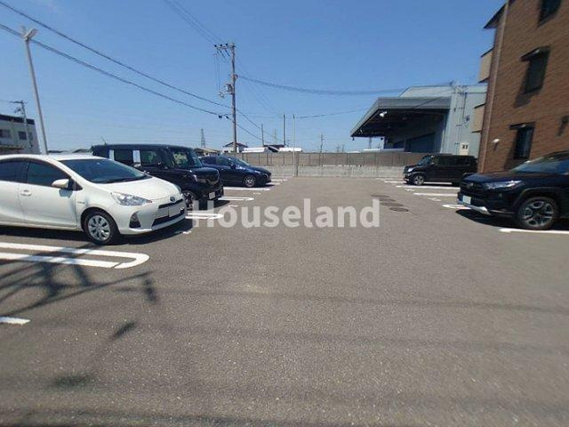 D-room出島の駐車場