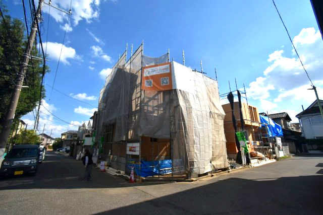 高井戸東1丁目・新築戸建・1号棟の前面道路含む現地写真