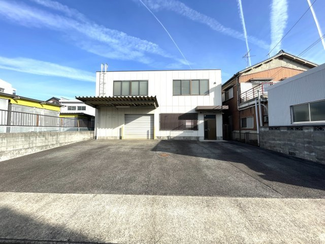 中川好本貸工場の外観