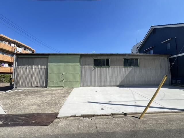 日比津町１丁目　貸倉庫の外観