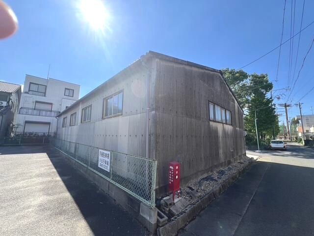 日比津町１丁目　貸倉庫の外観