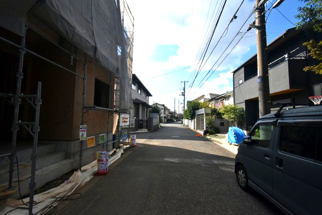高井戸東1丁目・新築戸建・4号棟の前面道路含む現地写真