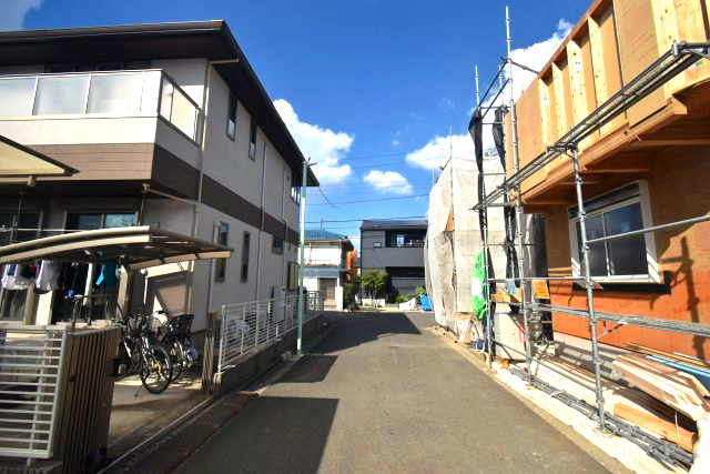 高井戸東1丁目・新築戸建・4号棟の前面道路含む現地写真