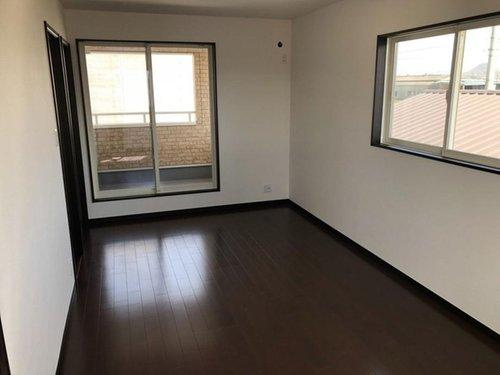 飯山町下法軍寺　中古戸建のその他|洋室