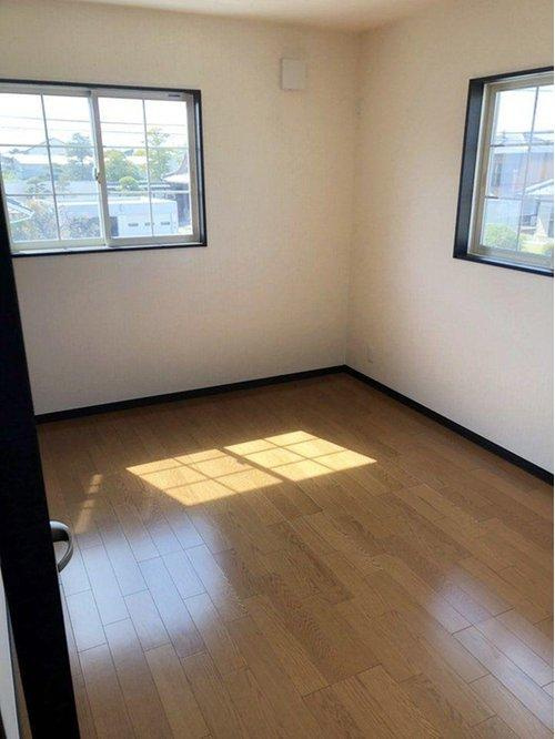 飯山町下法軍寺　中古戸建のその他|洋室