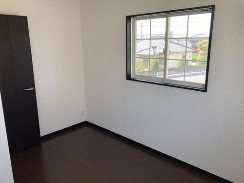 飯山町下法軍寺　中古戸建のその他|洋室