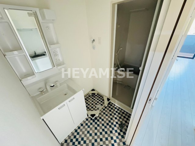 modern palazzo矢上vialeの洗面所|※同間取別号室の写真です※現況を優先します※