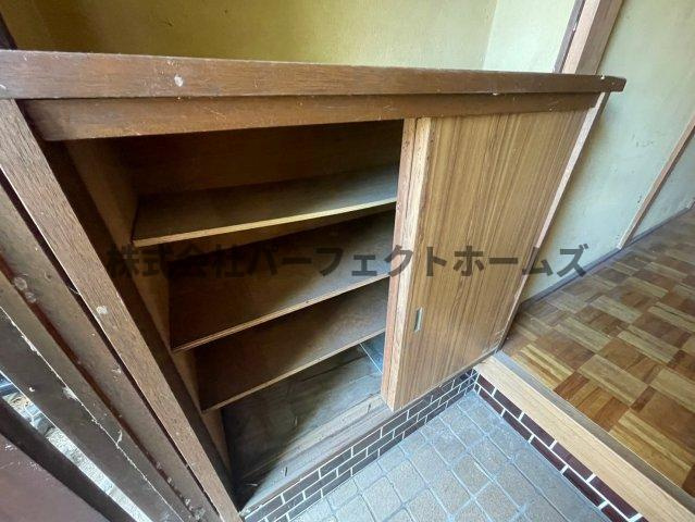 星丘2丁目戸建　賃貸の収納|たっぷりとした収納スペースです