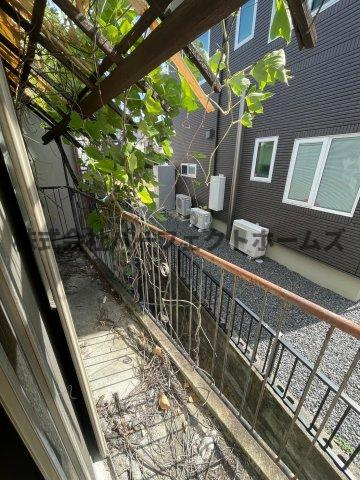星丘2丁目戸建　賃貸のバルコニー|広々としたバルコニーです