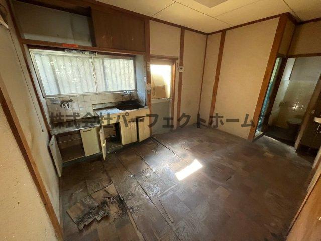 星丘2丁目戸建　賃貸の居間・リビング|使いやすい居間です