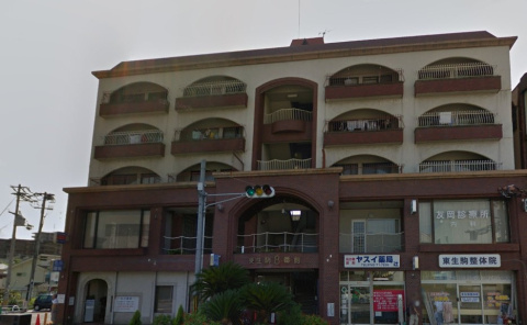 東生駒8番館の外観