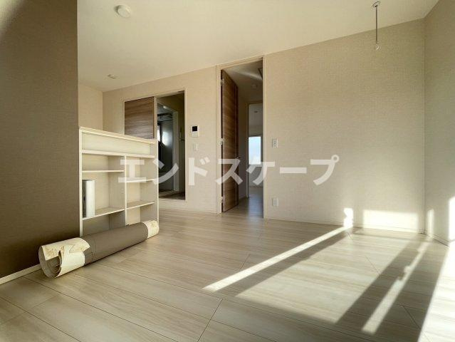 コンフォートライフ下沖の居間・リビング|高崎、前橋エリアのお部屋探しはエンドスケープまで！お客様の理想お聞かせ下さい♪