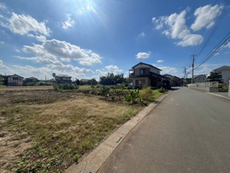 【前面道路含む現地写真】