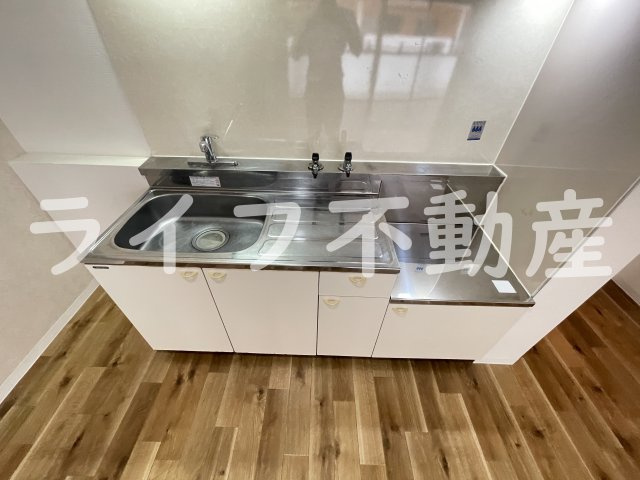エステマール弥刀のキッチン|コンパクトなキッチンで掃除もラクラク