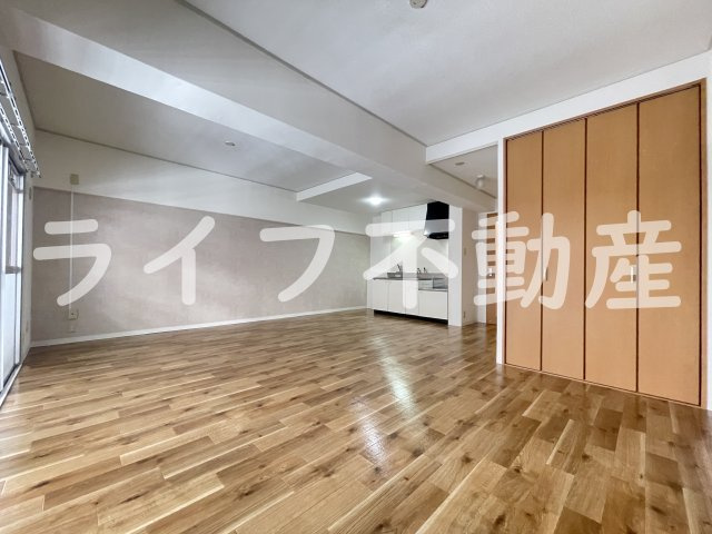 エステマール弥刀の居間・リビング|居間です