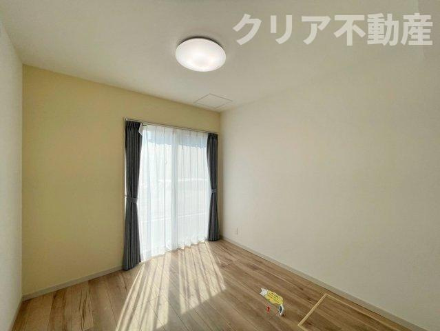 【洋室】 | 高崎市筑縄町　3号棟