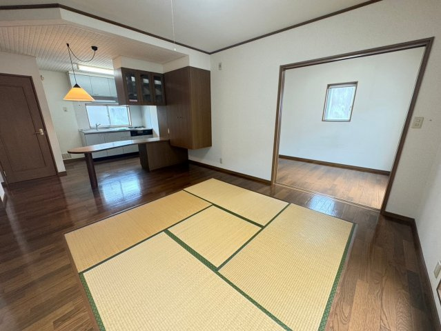 コーポブルーメの和室