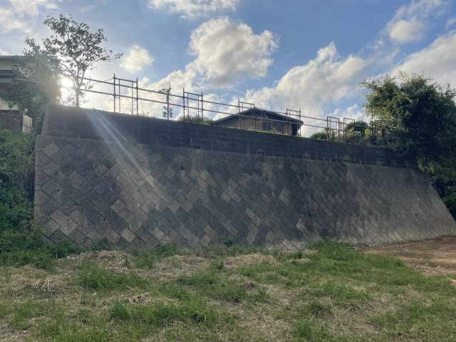 糸島 三雲の土地の外観|下から見た写真です